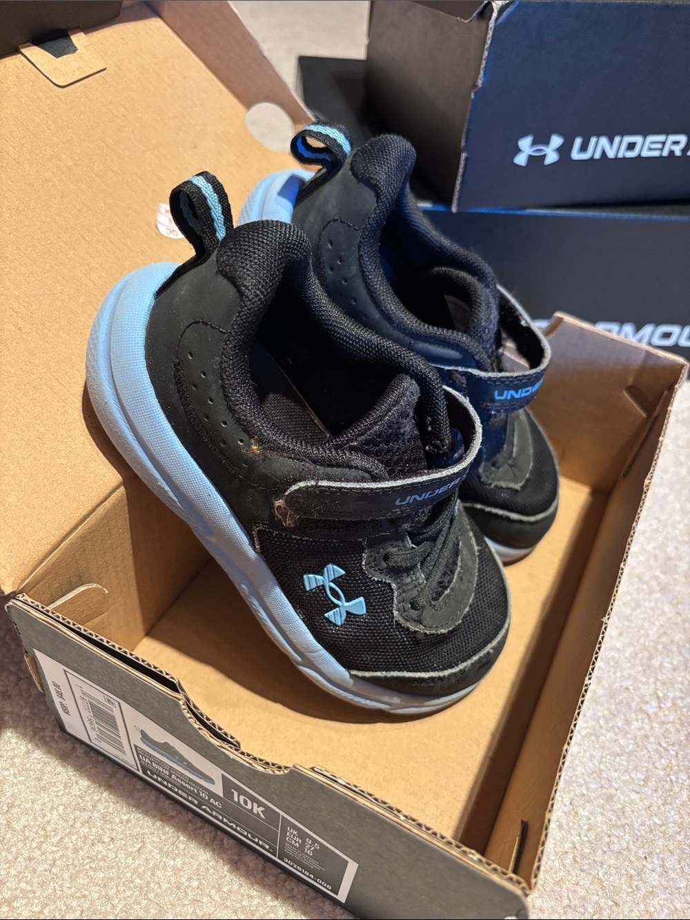 Under Armour Kids Black and Light Blue Sneakers